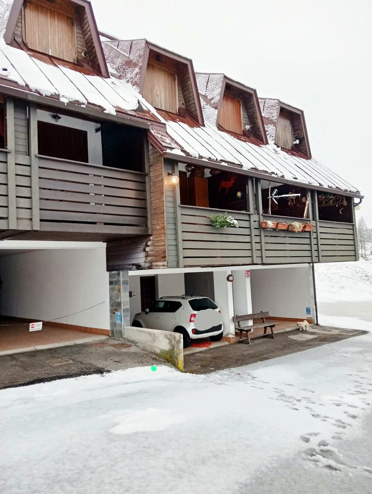 La casa sotto la neve
